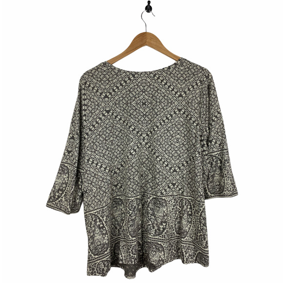 Lucky Brand Gray White Pattern Blouse Size 1X - Picture 2 of 6